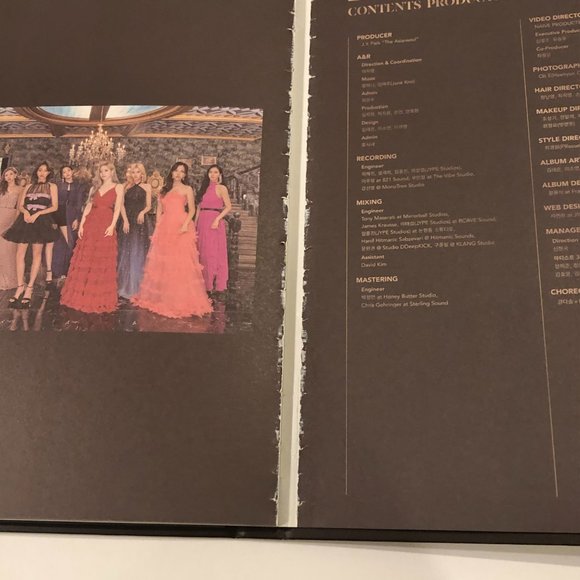 Twice Feel Special Album with CD - Picture 7 of 14
